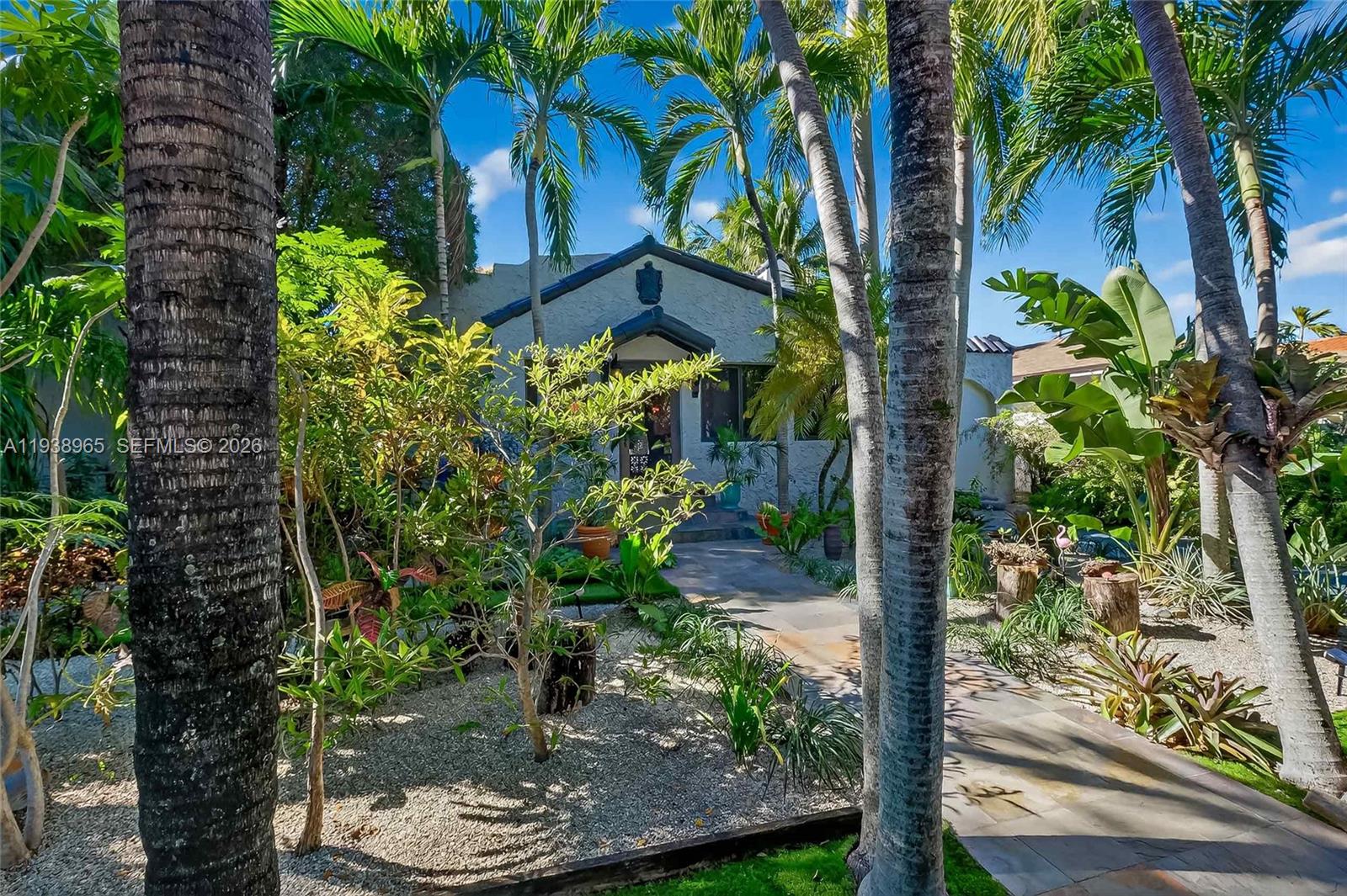 452 SW 21st Rd Miami, FL 33129