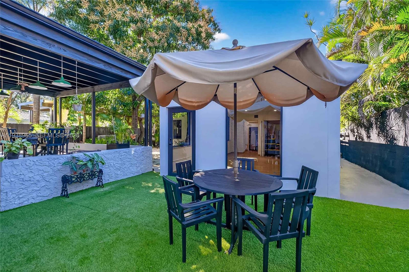 452 SW 21st Rd Miami, FL 33129