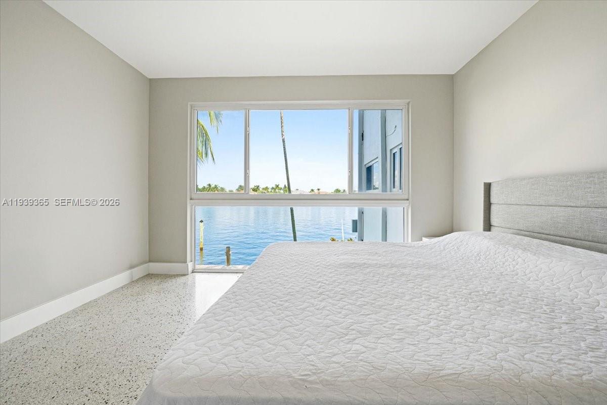 2727 Yacht Clb Blvd #2C Fort Lauderdale, FL 33304