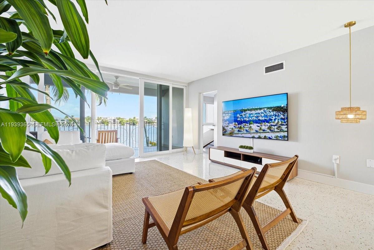 2727 Yacht Clb Blvd #2C Fort Lauderdale, FL 33304