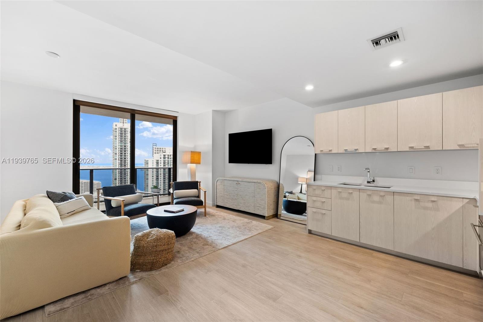 image Brickell Heights East7