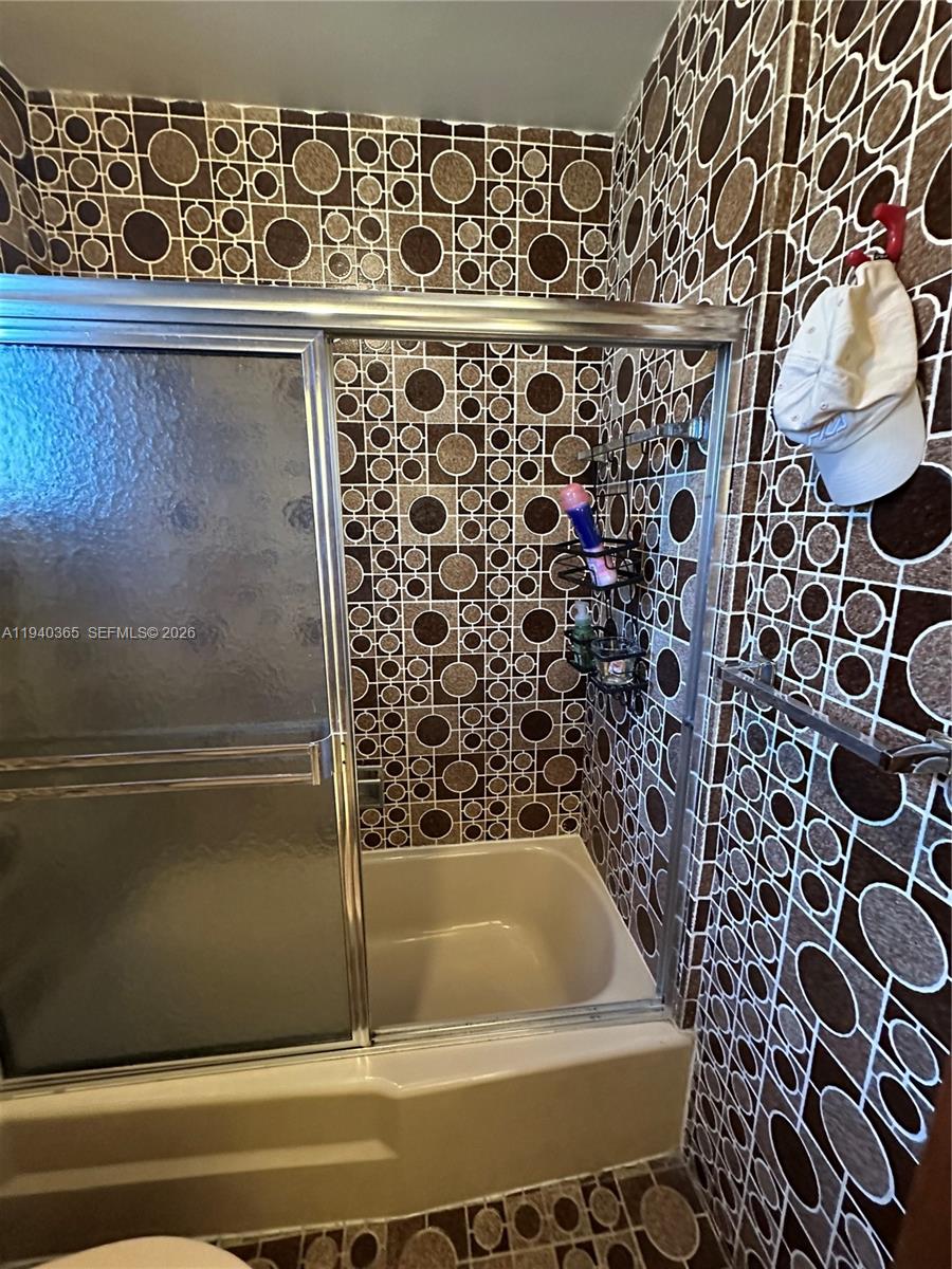 431 NW 32nd Ct Miami, FL 33125