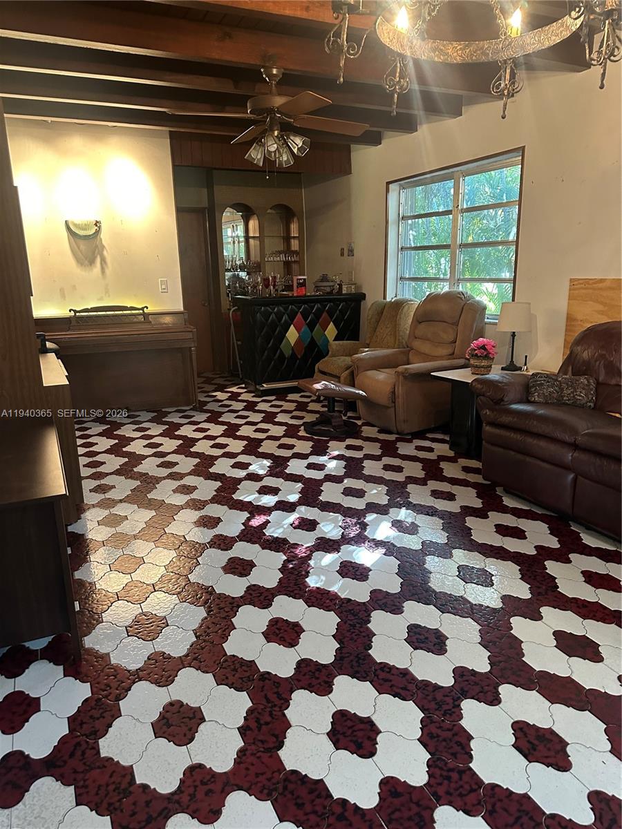 431 NW 32nd Ct Miami, FL 33125