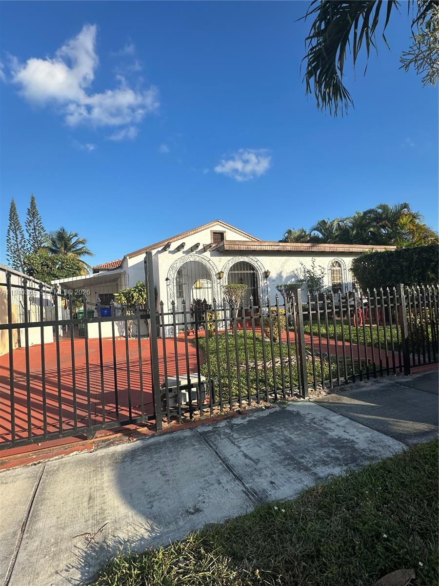 431 NW 32nd Ct Miami, FL 33125