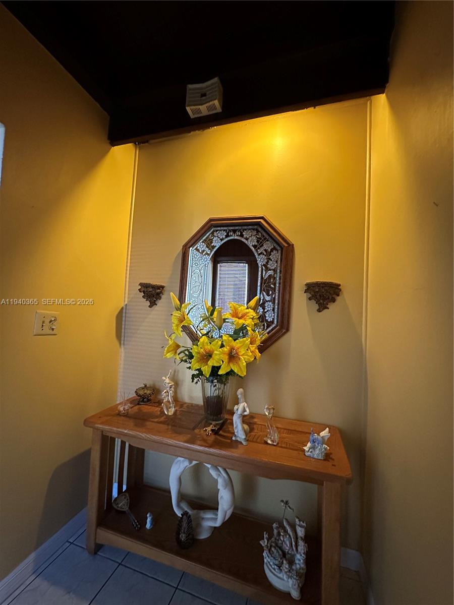 431 NW 32nd Ct Miami, FL 33125