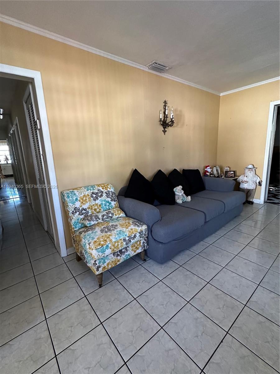 431 NW 32nd Ct Miami, FL 33125