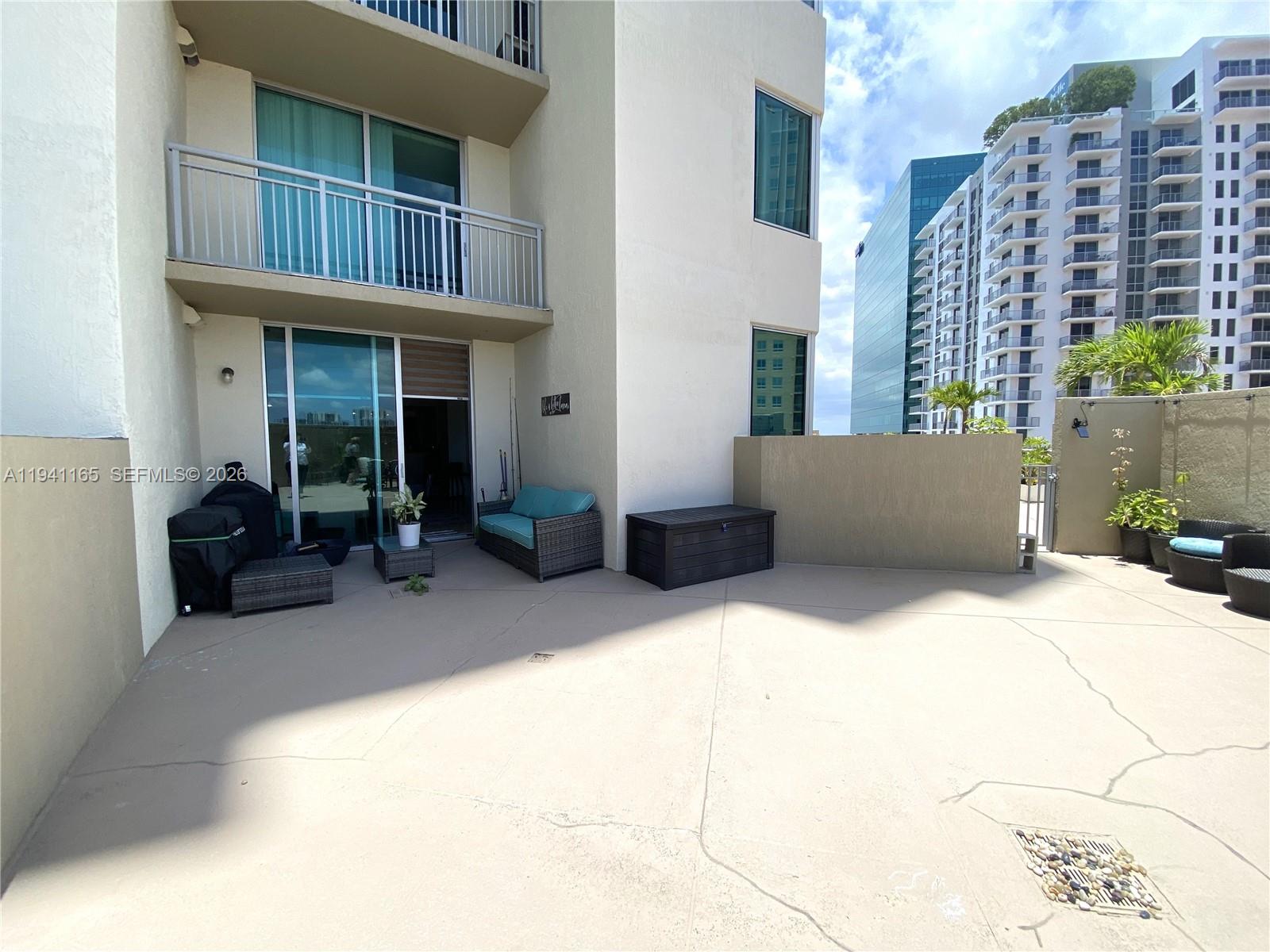 9066 SW 73rd Ct #805 Miami, FL 33156
