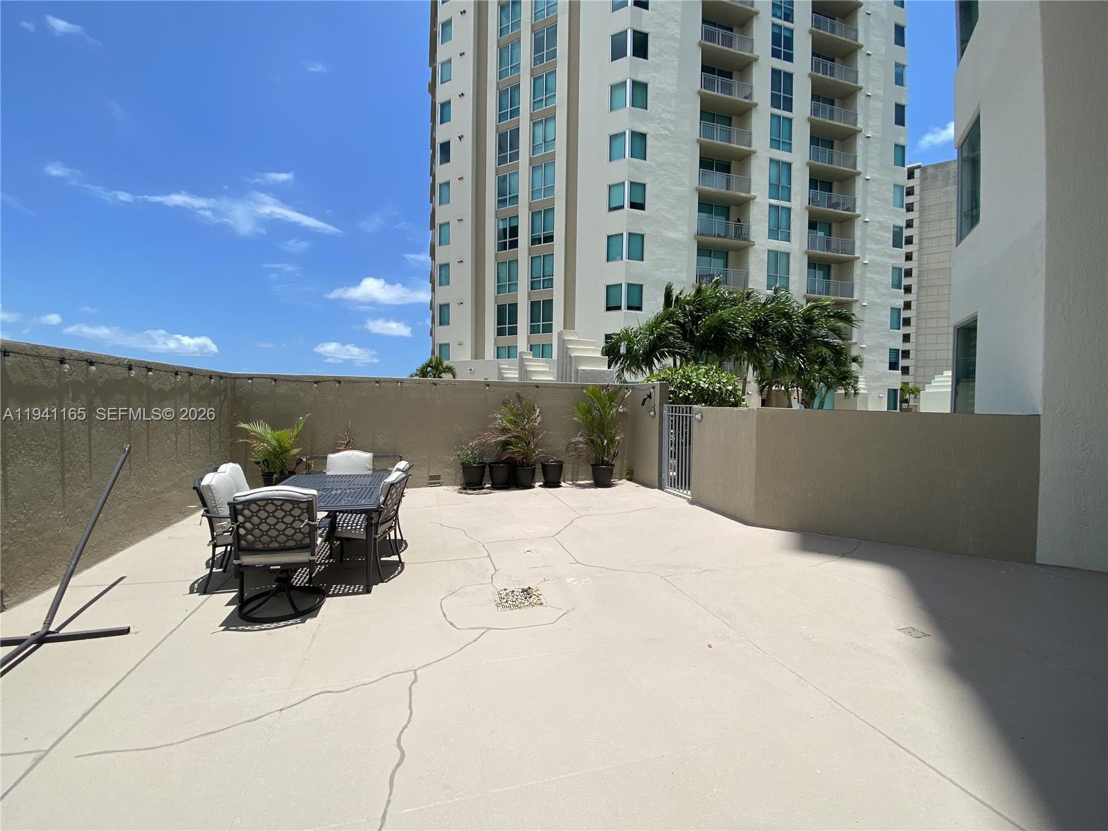 9066 SW 73rd Ct #805 Miami, FL 33156