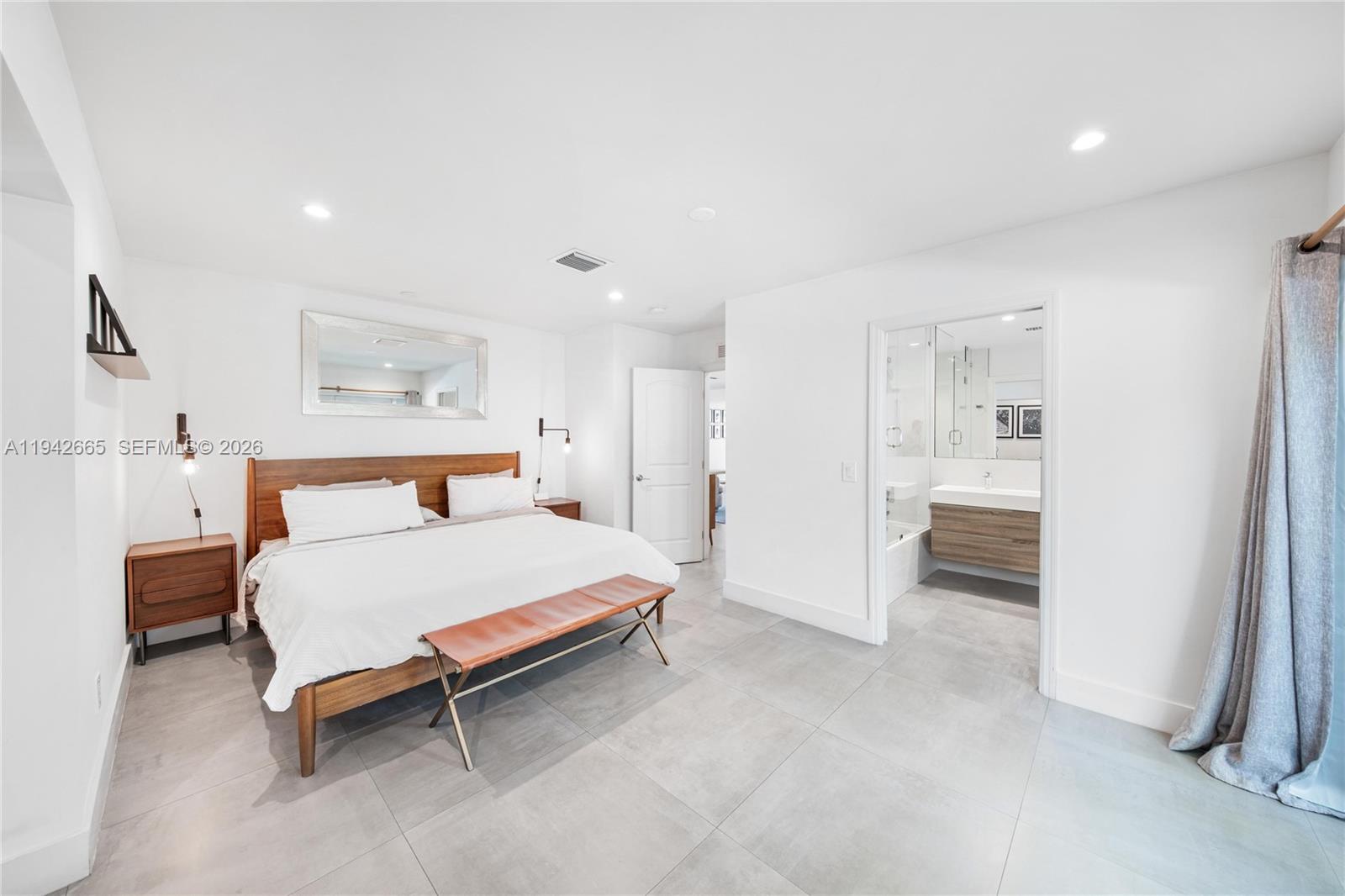 670 NE 58th St Miami, FL 33137