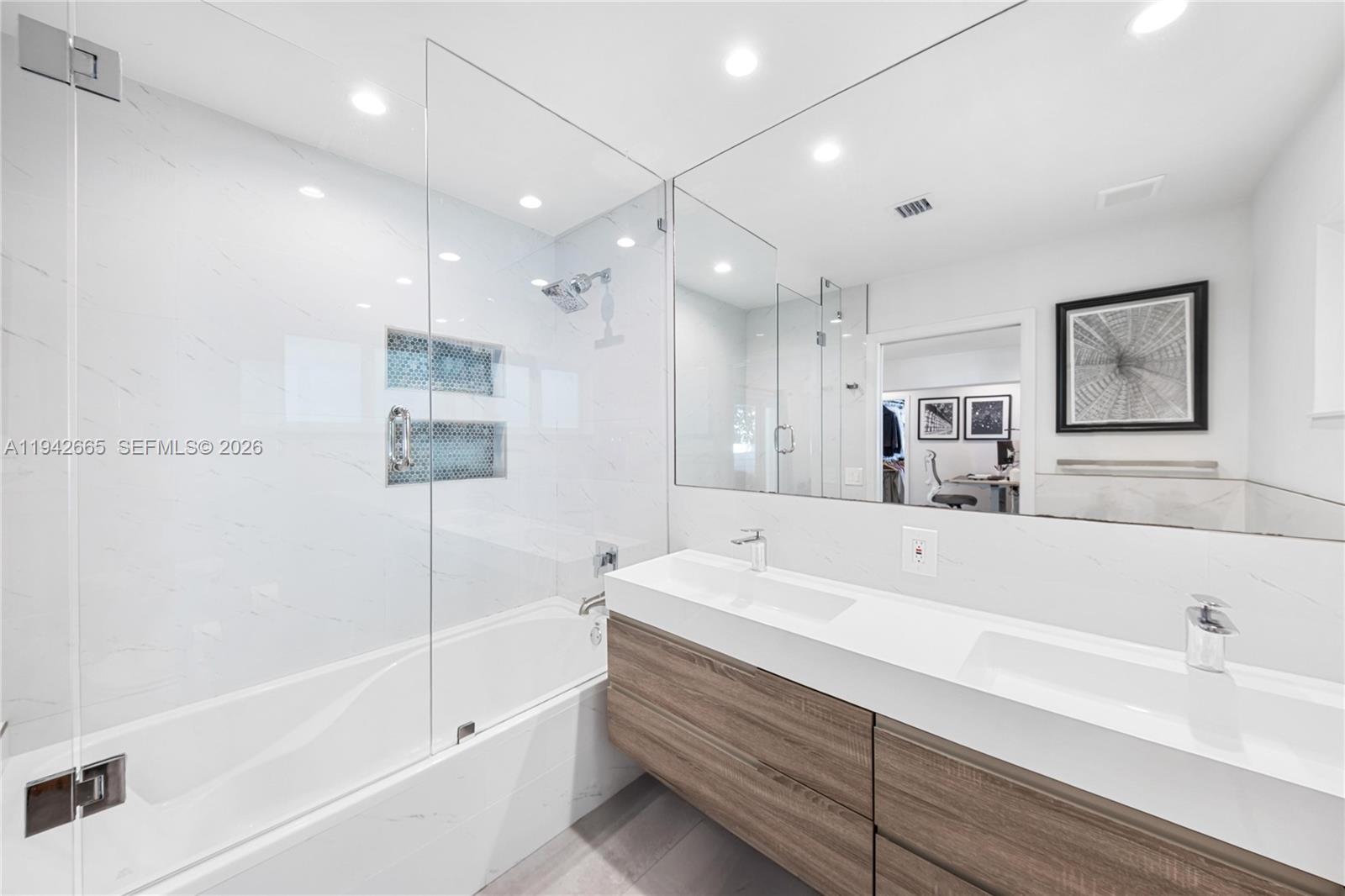 670 NE 58th St Miami, FL 33137