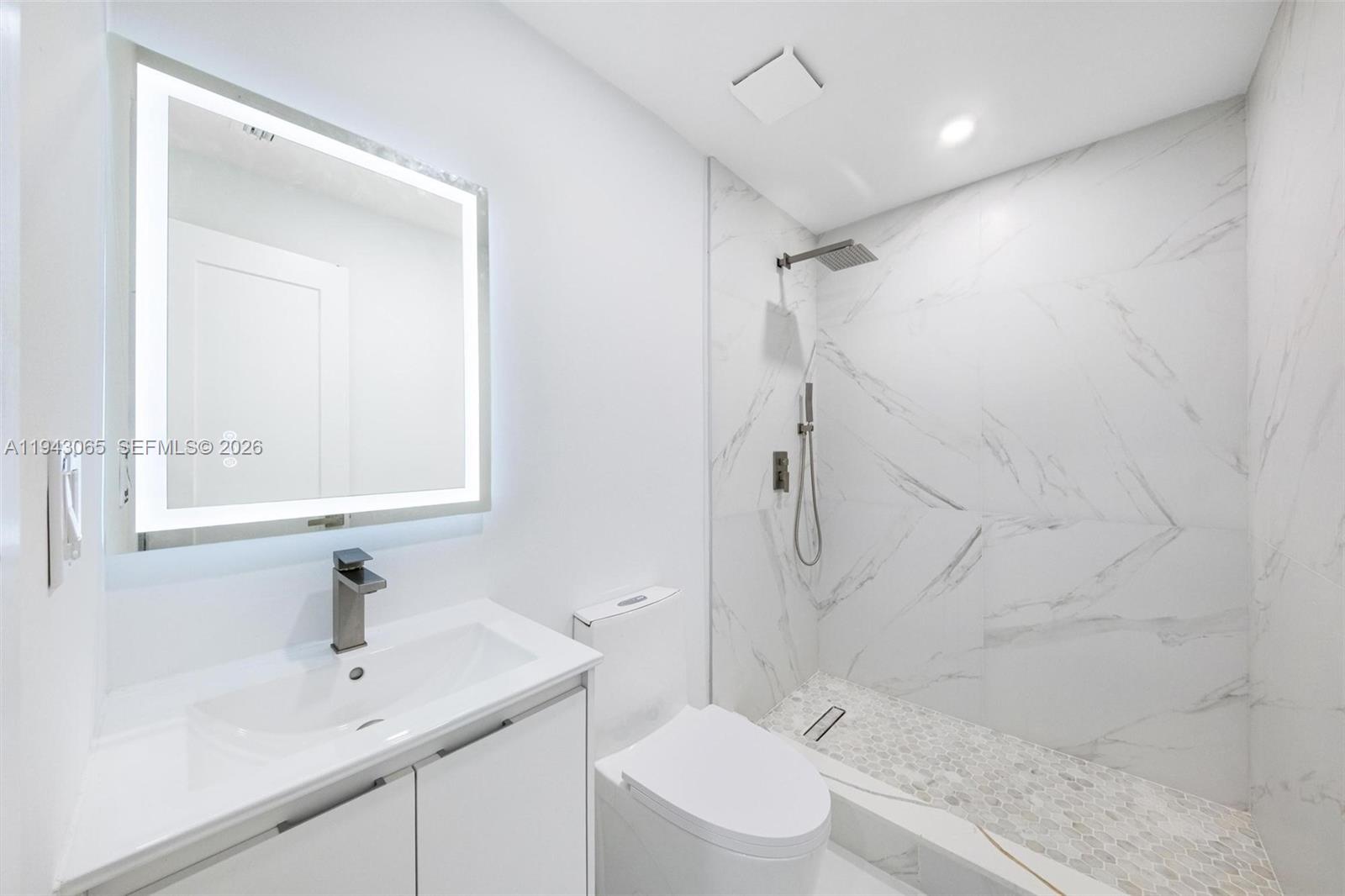 2951 NW 47th St Miami, FL 33142