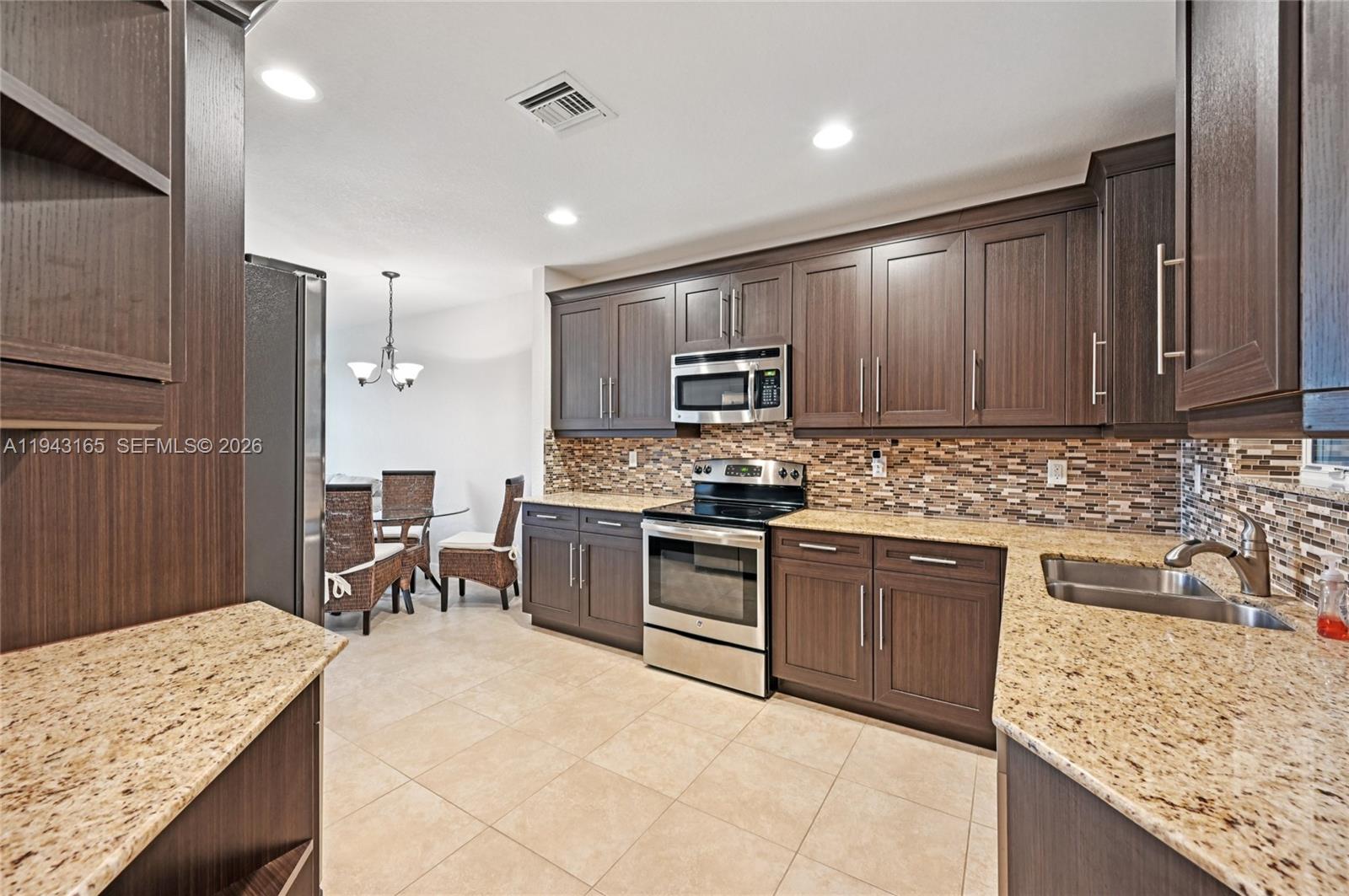 4310 Colony Vw Dr Lake Worth, FL 33463