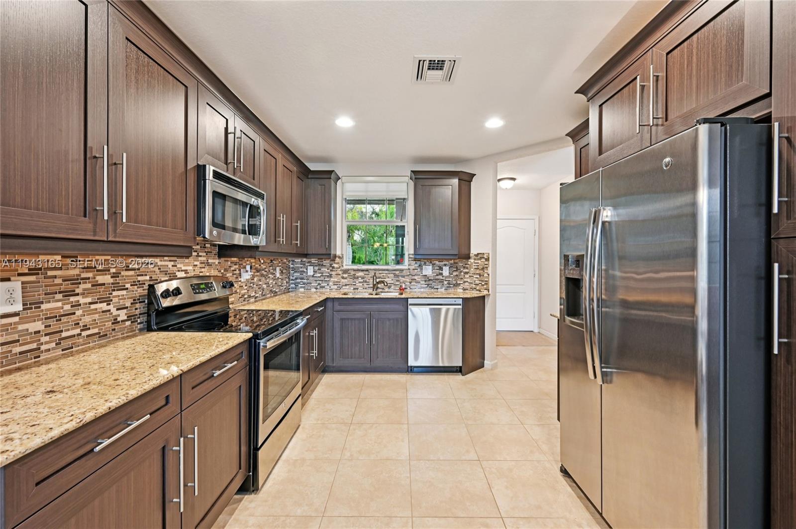 4310 Colony Vw Dr Lake Worth, FL 33463