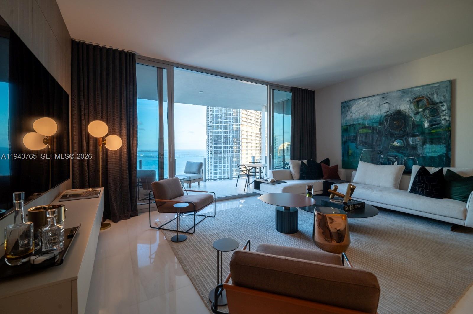 300 Biscayne Blvd Way #3403 Miami, FL 33131