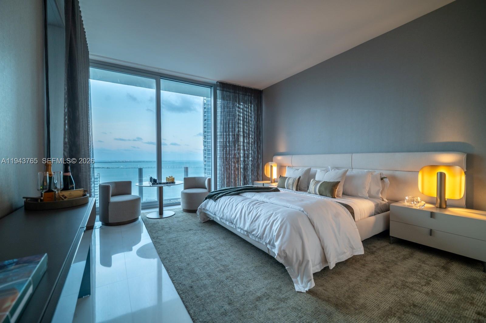 300 Biscayne Blvd Way #3403 Miami, FL 33131