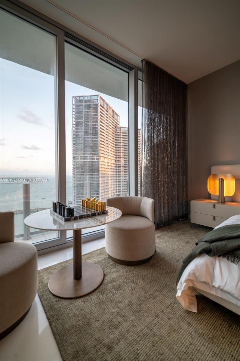 300 Biscayne Blvd Way #3403 Miami, FL 33131