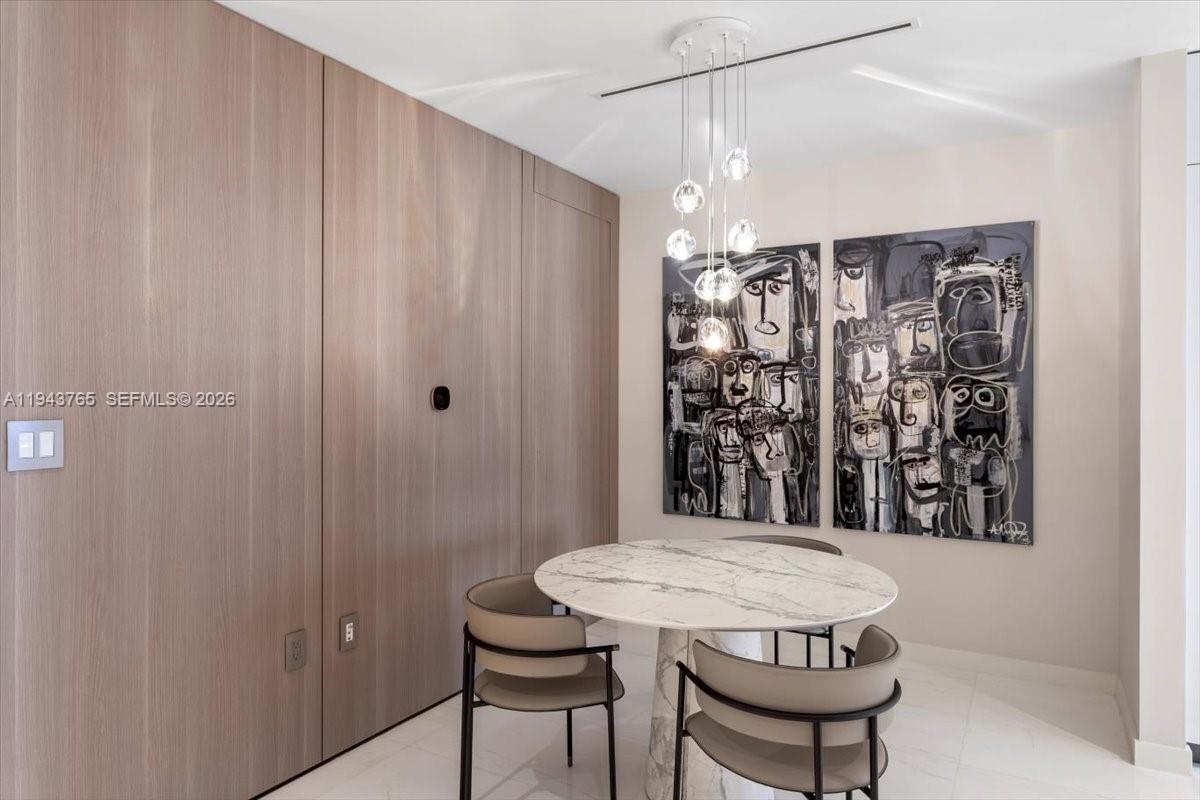 300 Biscayne Blvd Way #3403 Miami, FL 33131