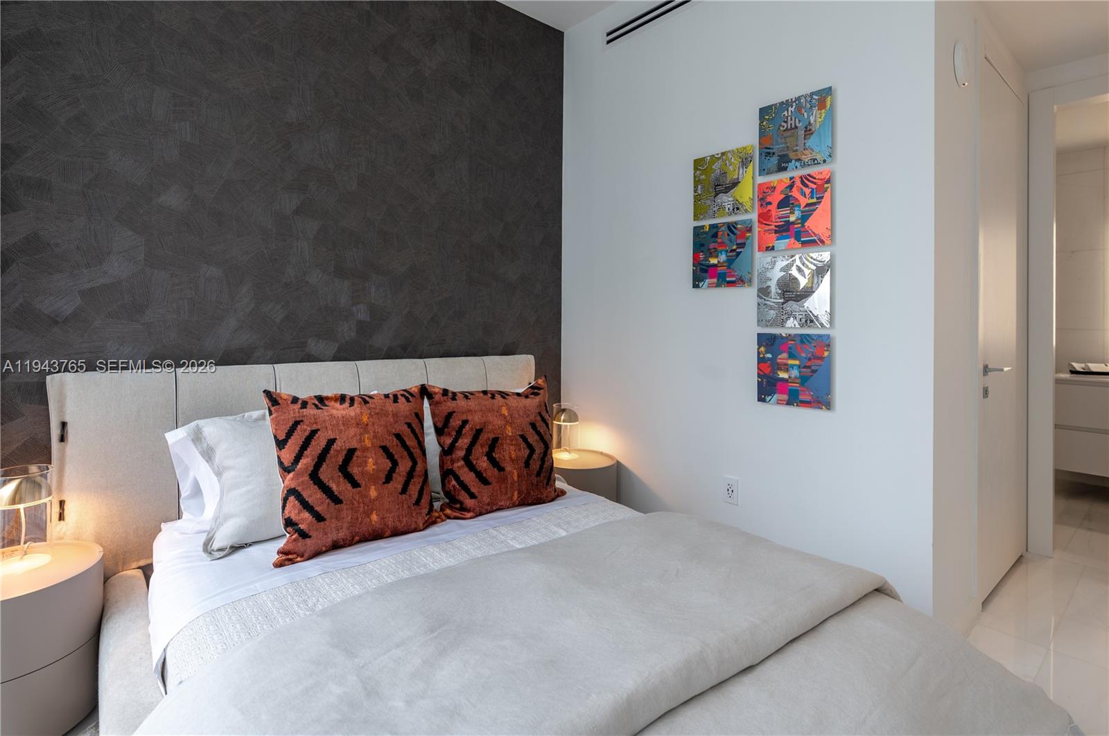 300 Biscayne Blvd Way #3403 Miami, FL 33131