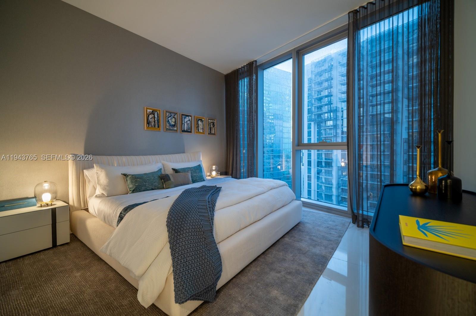 300 Biscayne Blvd Way #3403 Miami, FL 33131