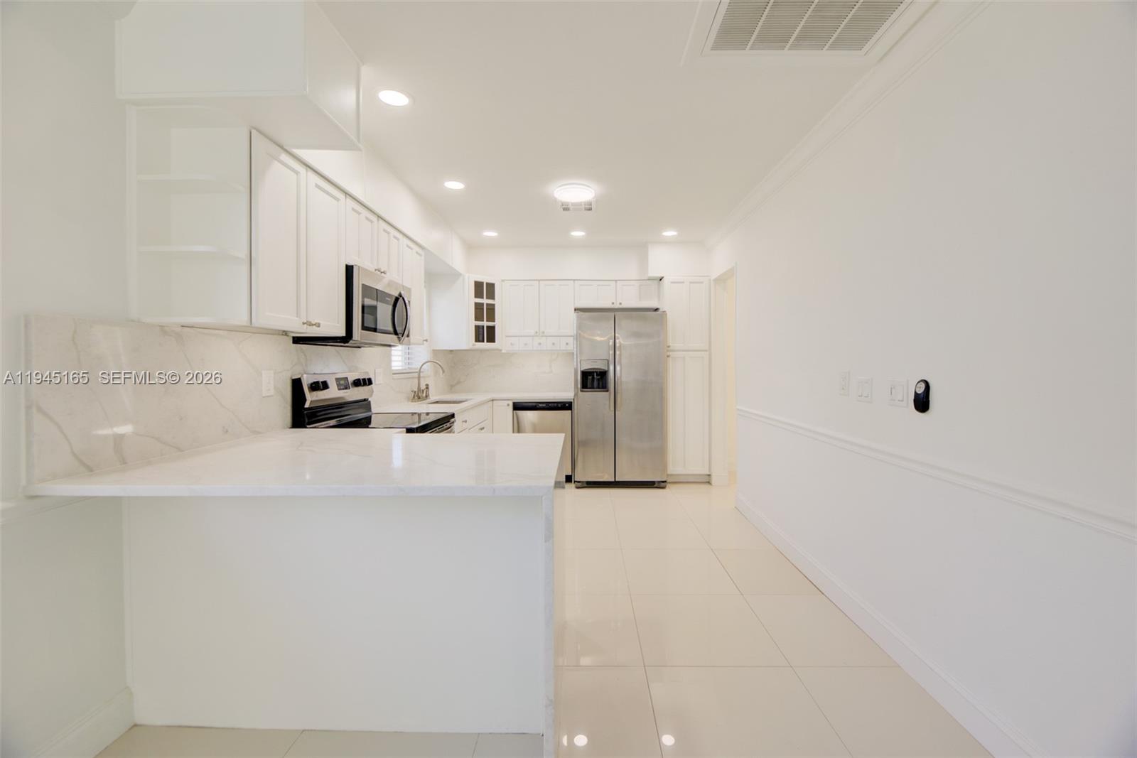 1627 Moffett St Hollywood, FL 33020