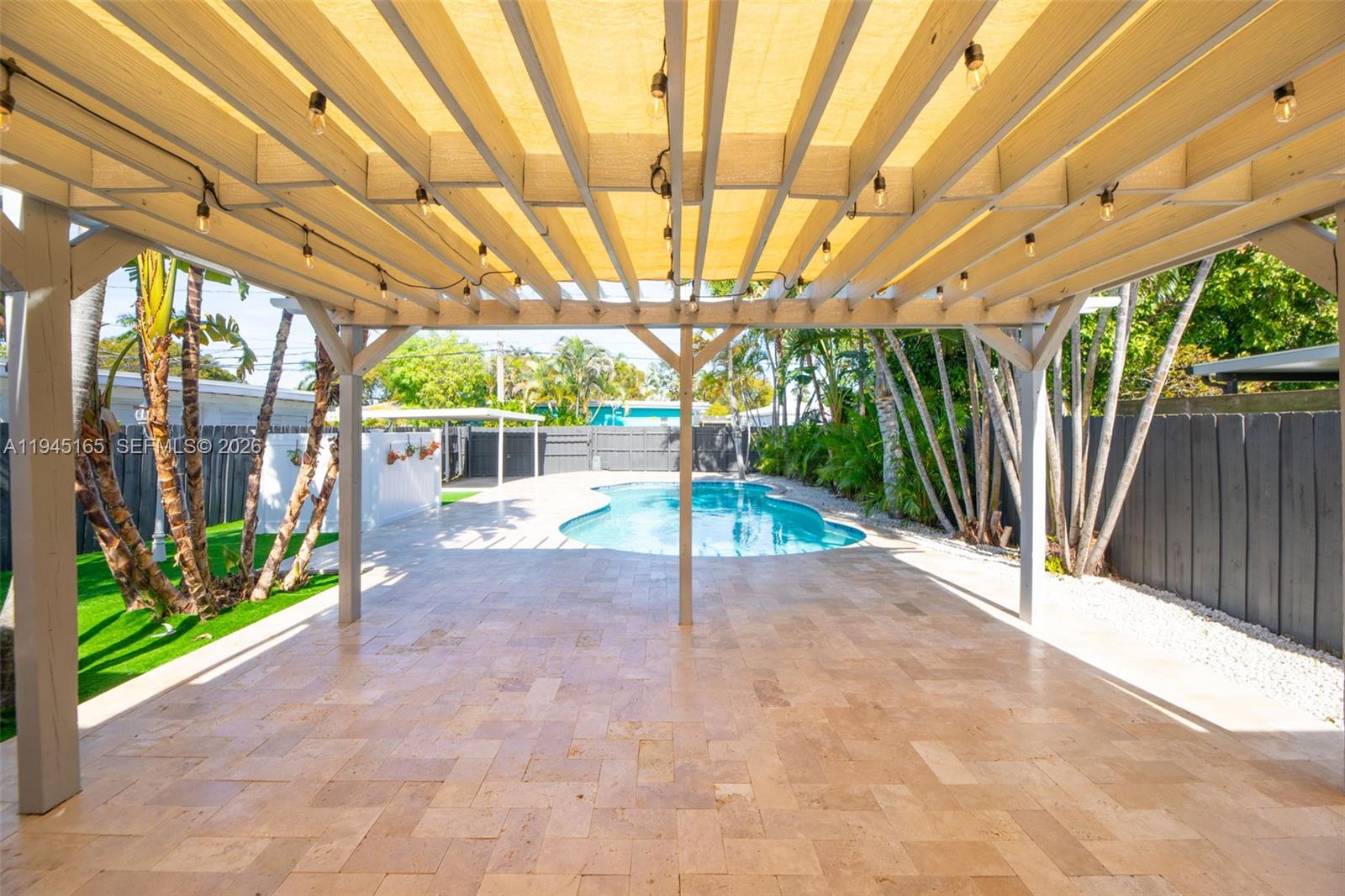 1627 Moffett St Hollywood, FL 33020