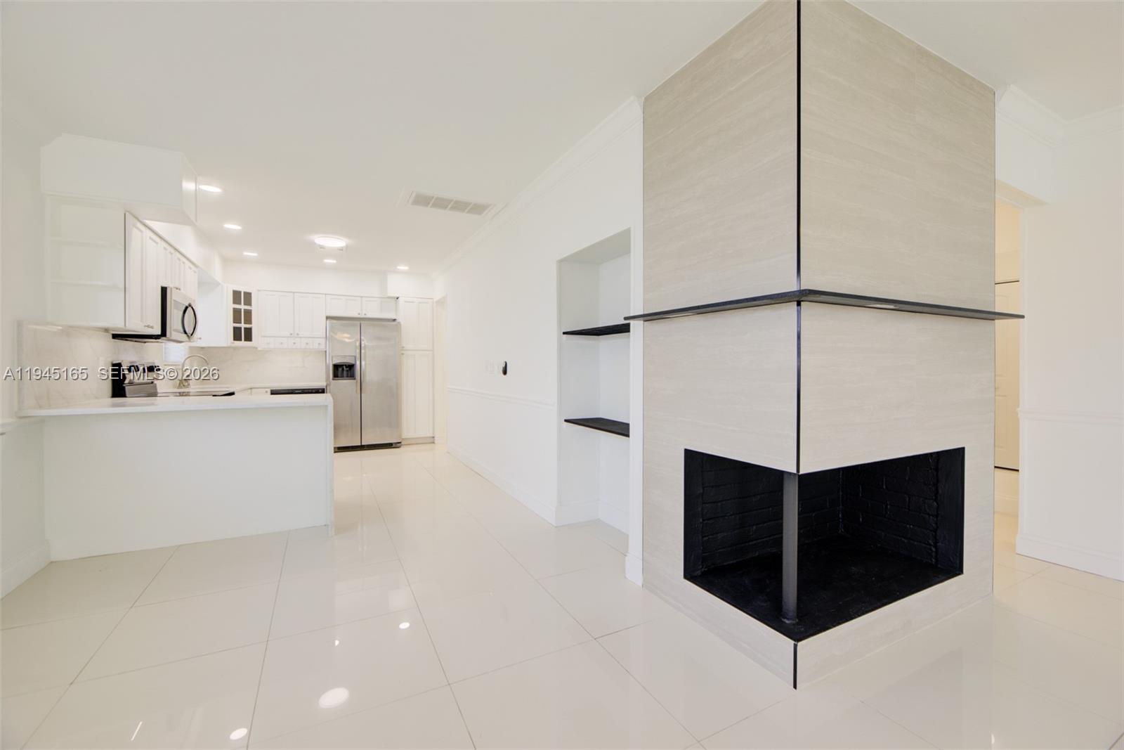 1627 Moffett St Hollywood, FL 33020