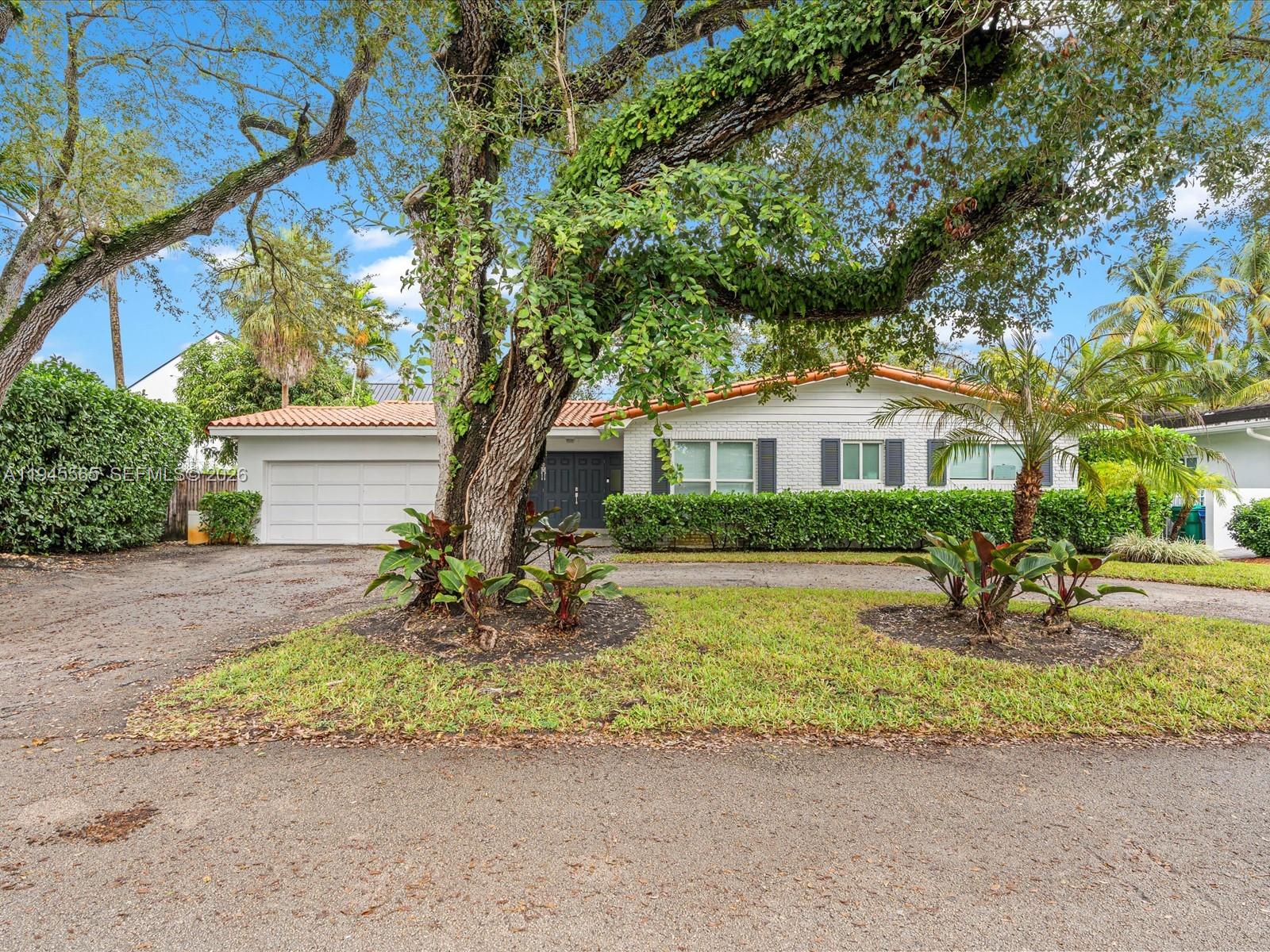 5265 SW 78th St Miami, FL 33143