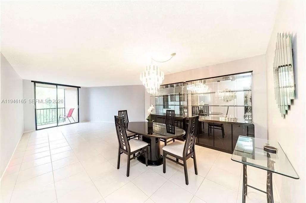 3800 N Hills Dr #406