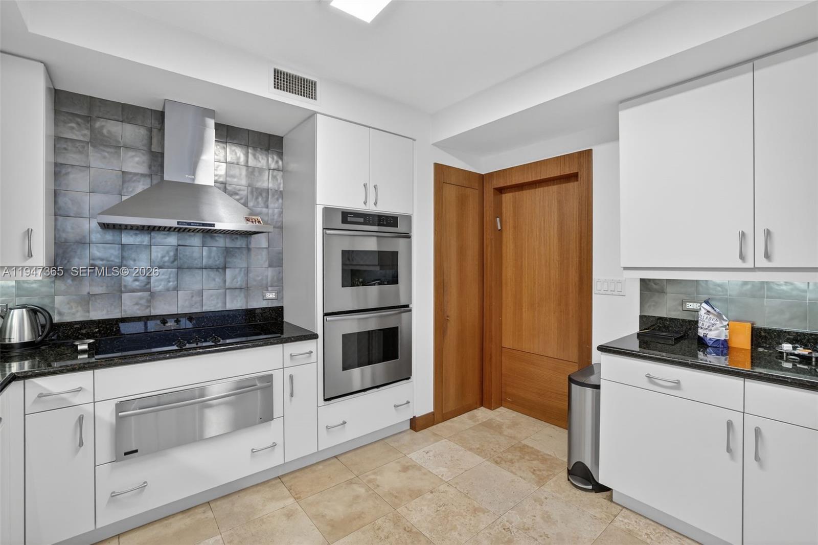 3201 NE 183rd St #906 Aventura, FL 33160