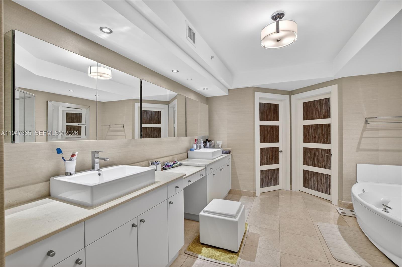 3201 NE 183rd St #906 Aventura, FL 33160