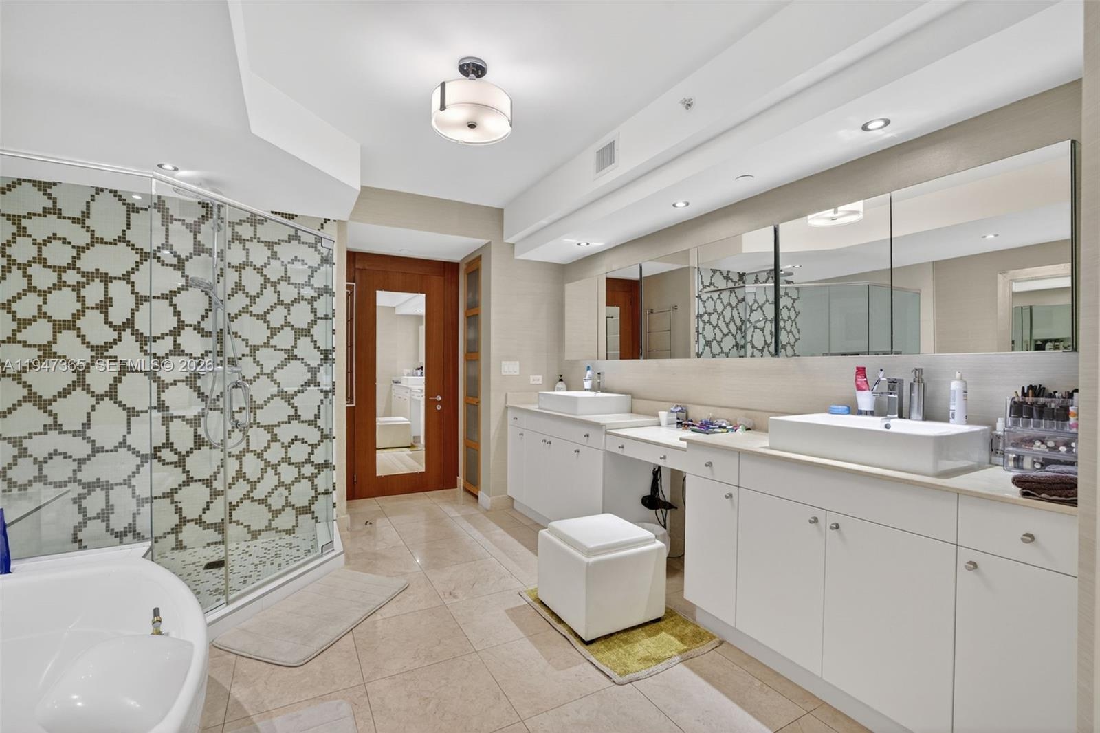 3201 NE 183rd St #906 Aventura, FL 33160