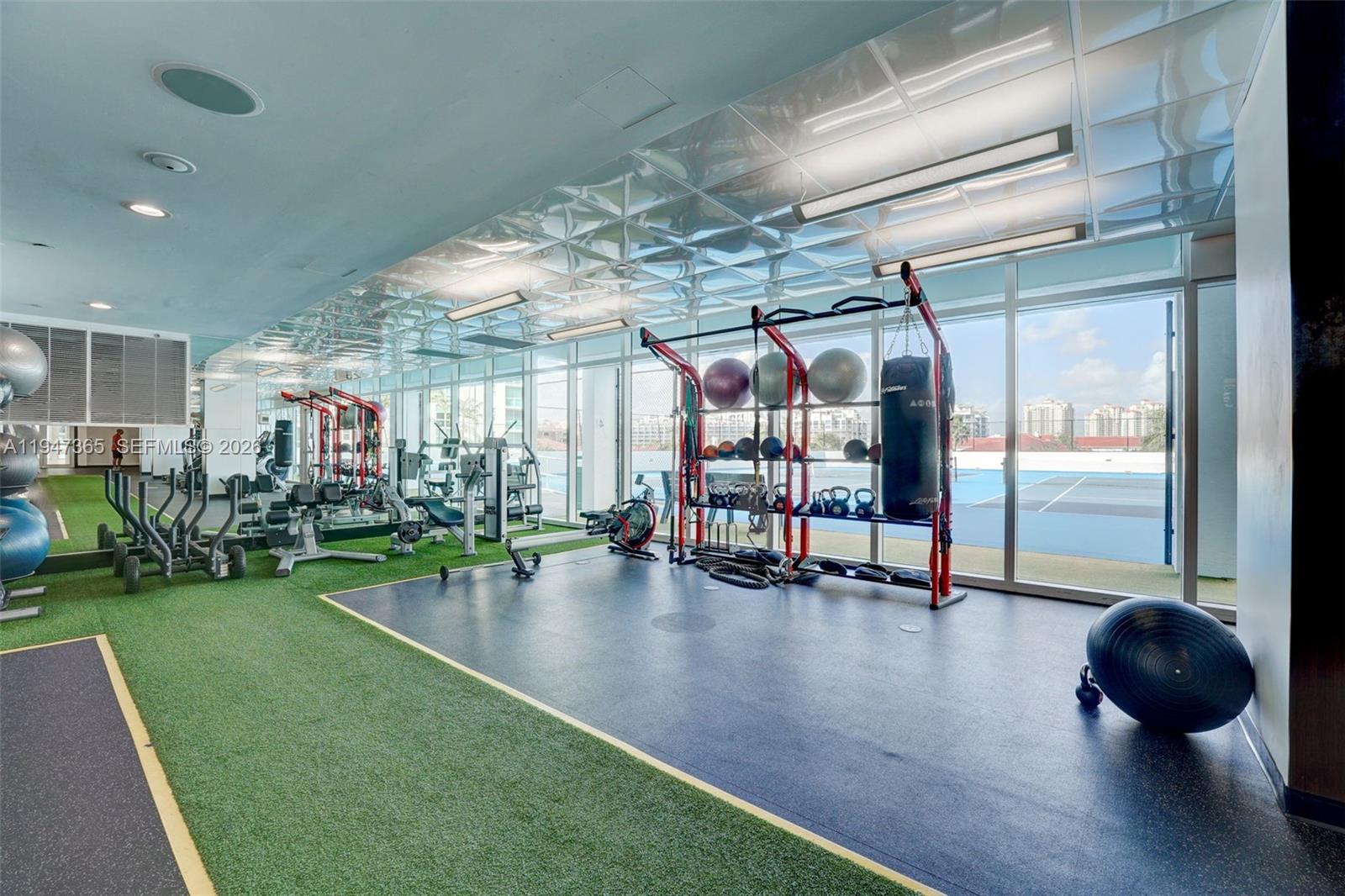 3201 NE 183rd St #906 Aventura, FL 33160