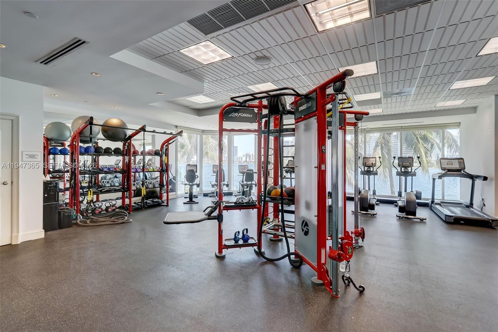 3201 NE 183rd St #906 Aventura, FL 33160