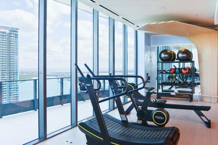 image Brickell Flatiron32