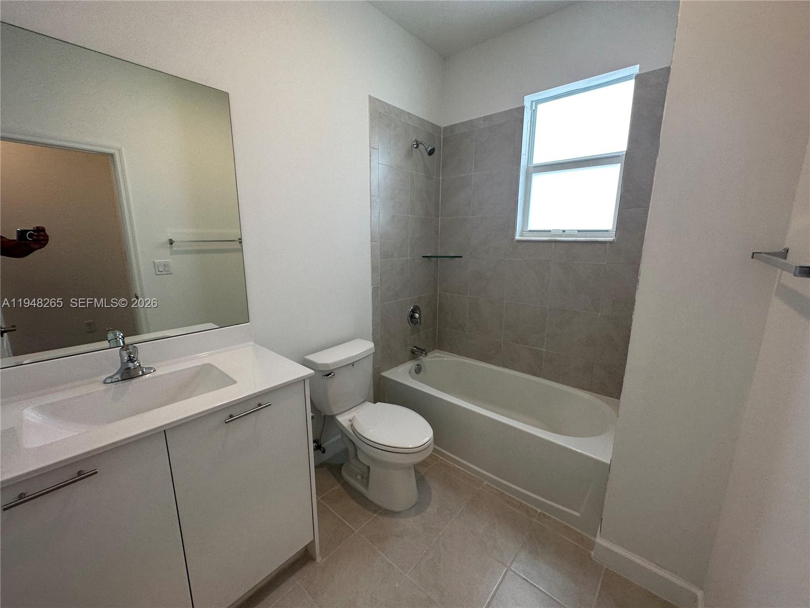 2382 NW 131st Cir Miami, FL 33167