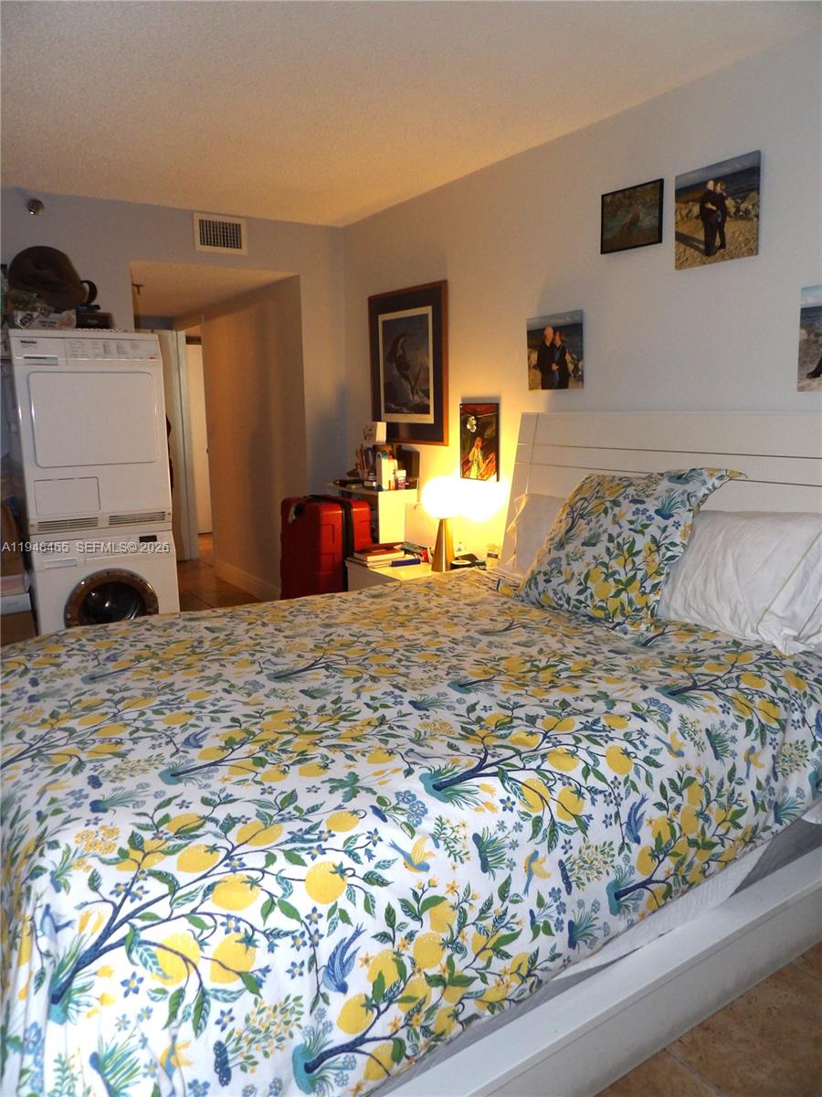 555 NE 15th St #14E Miami, FL 33132