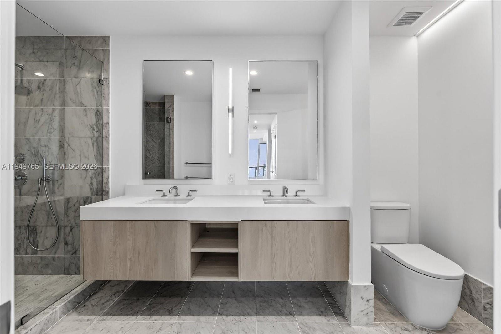 9201 E Bay Hbr Dr #UPH02 Bay Harbor Islands, FL 33154