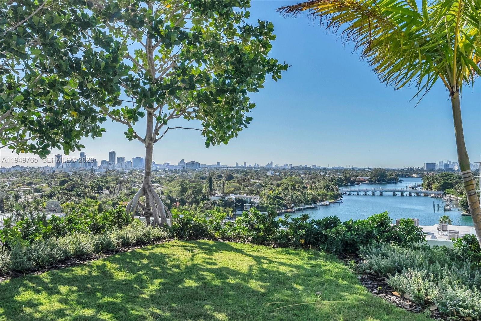 9201 E Bay Hbr Dr #UPH02 Bay Harbor Islands, FL 33154