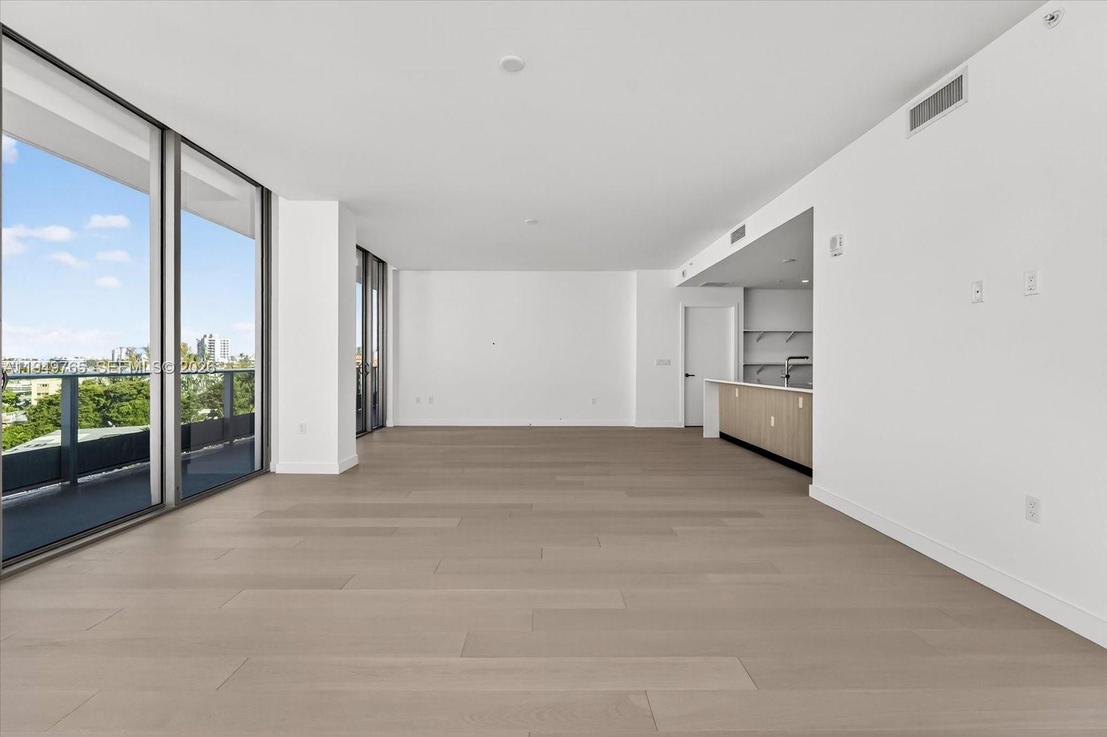 9201 E Bay Hbr Dr #UPH02 Bay Harbor Islands, FL 33154