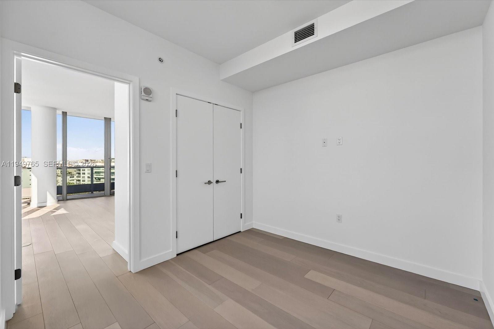 9201 E Bay Hbr Dr #UPH02 Bay Harbor Islands, FL 33154