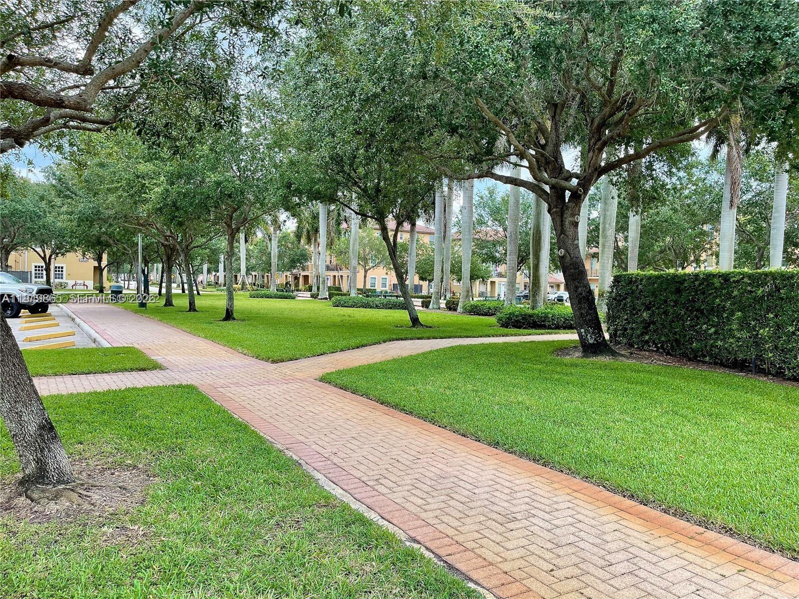 14615 SW 14th St #14615 Pembroke Pines, FL 33027