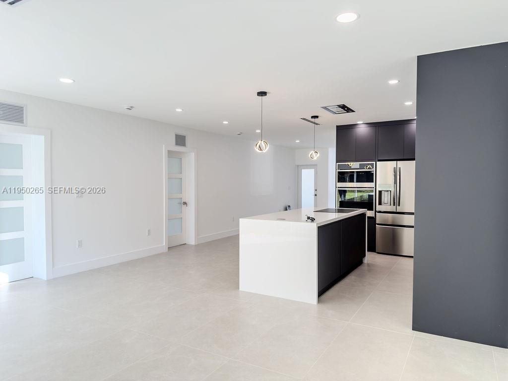 588 Palmetto Dr Miami Springs, FL 33166