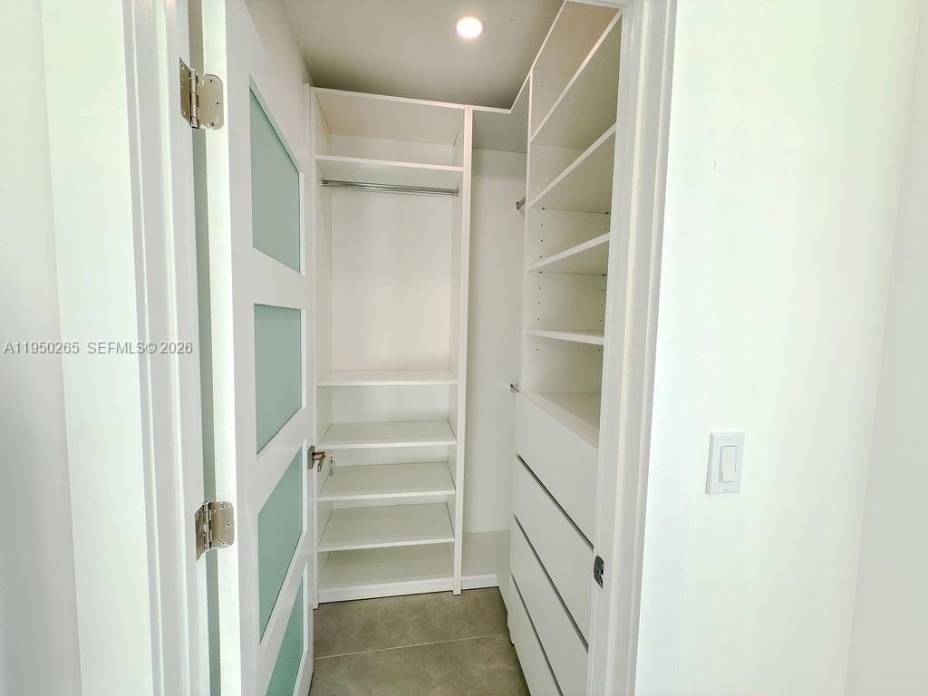 588 Palmetto Dr Miami Springs, FL 33166