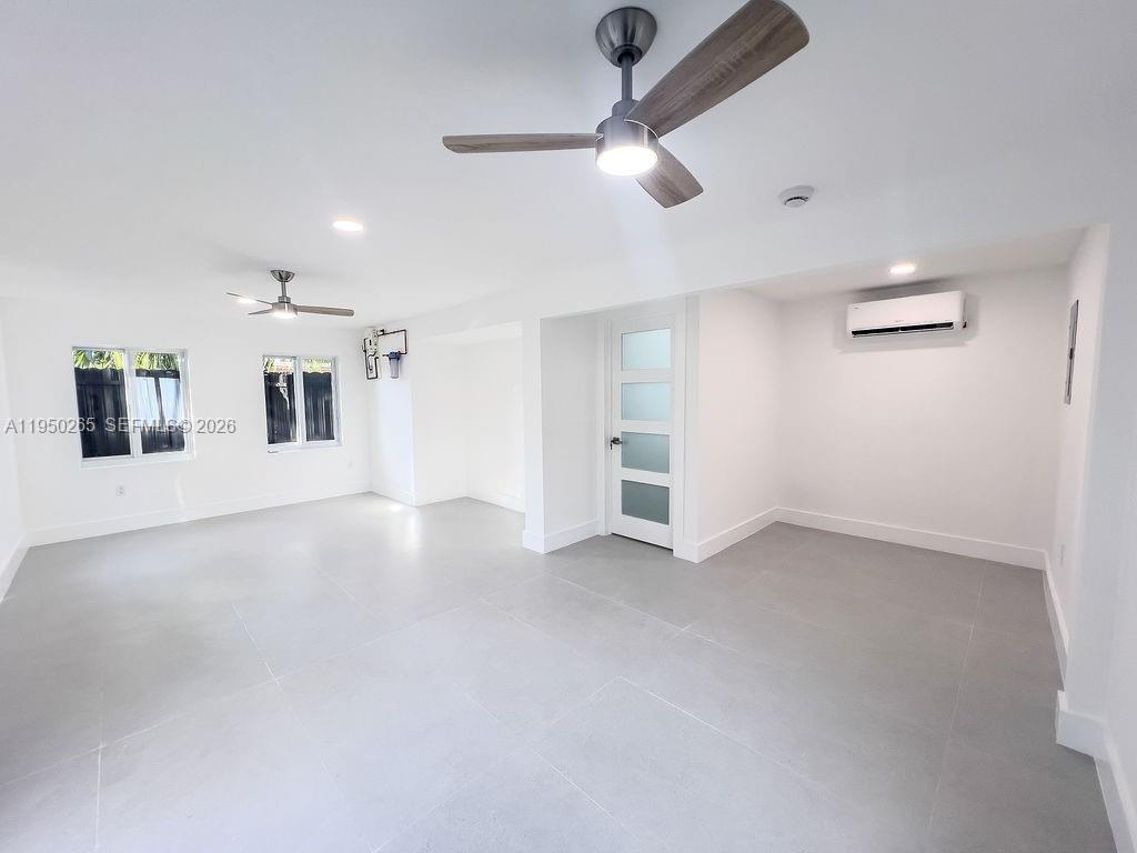 588 Palmetto Dr Miami Springs, FL 33166