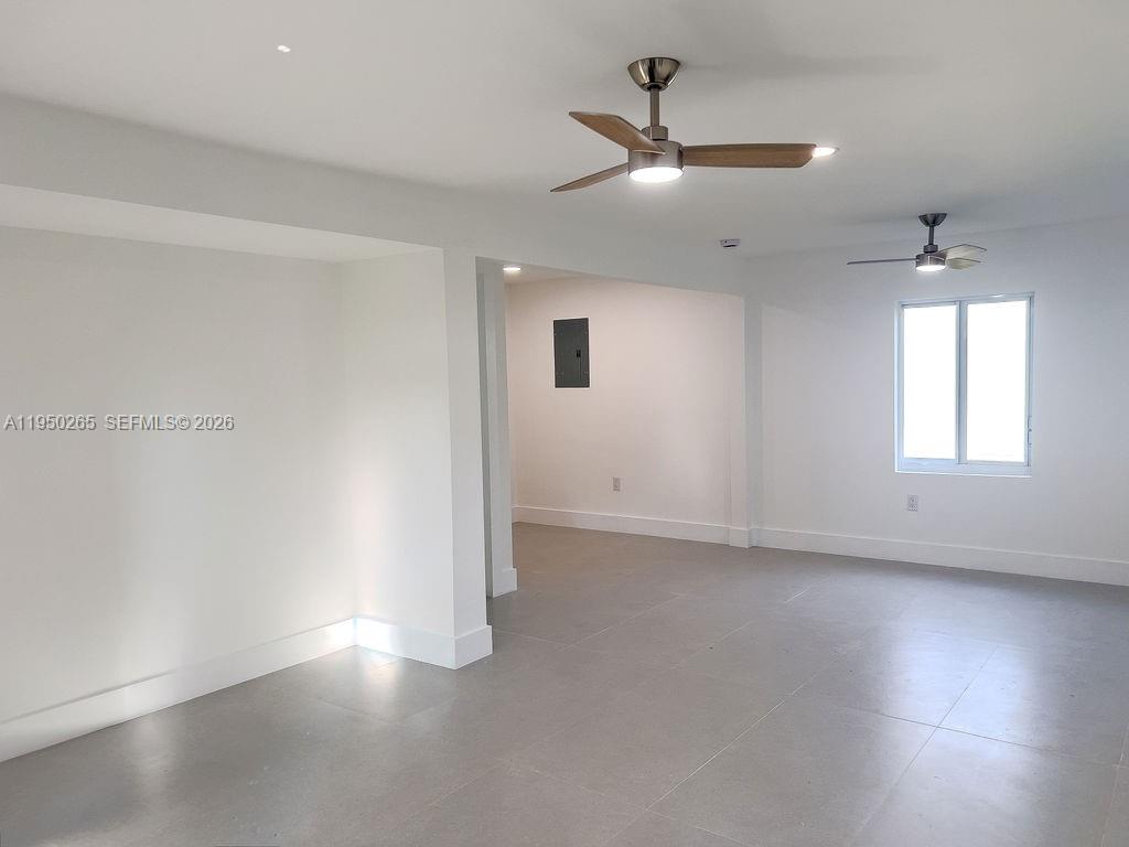 588 Palmetto Dr Miami Springs, FL 33166