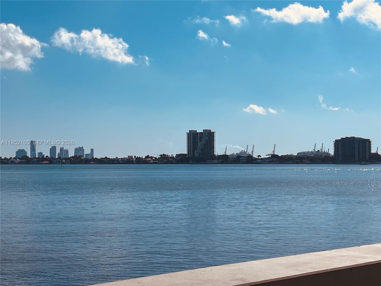 image 23 Biscayne Bay24