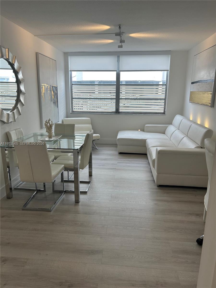 1075 93rd St #106 Bay Harbor Islands, FL 33154