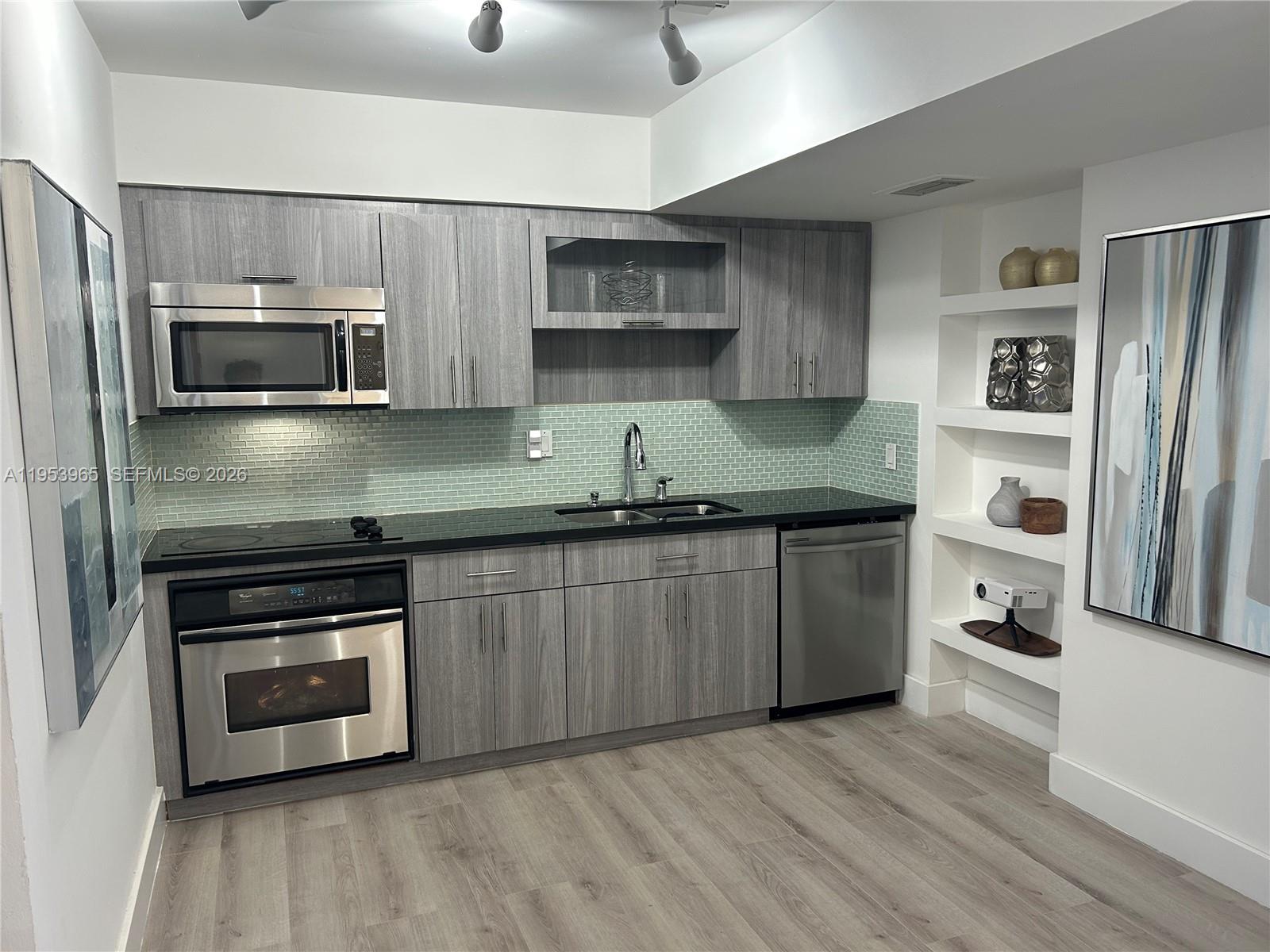 1075 93rd St #106 Bay Harbor Islands, FL 33154