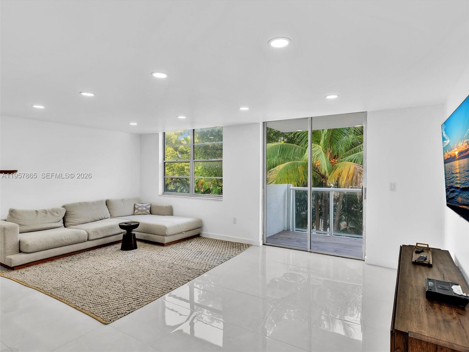 10000 W Bay Hbr Dr #201 Bay Harbor Islands, FL 33154