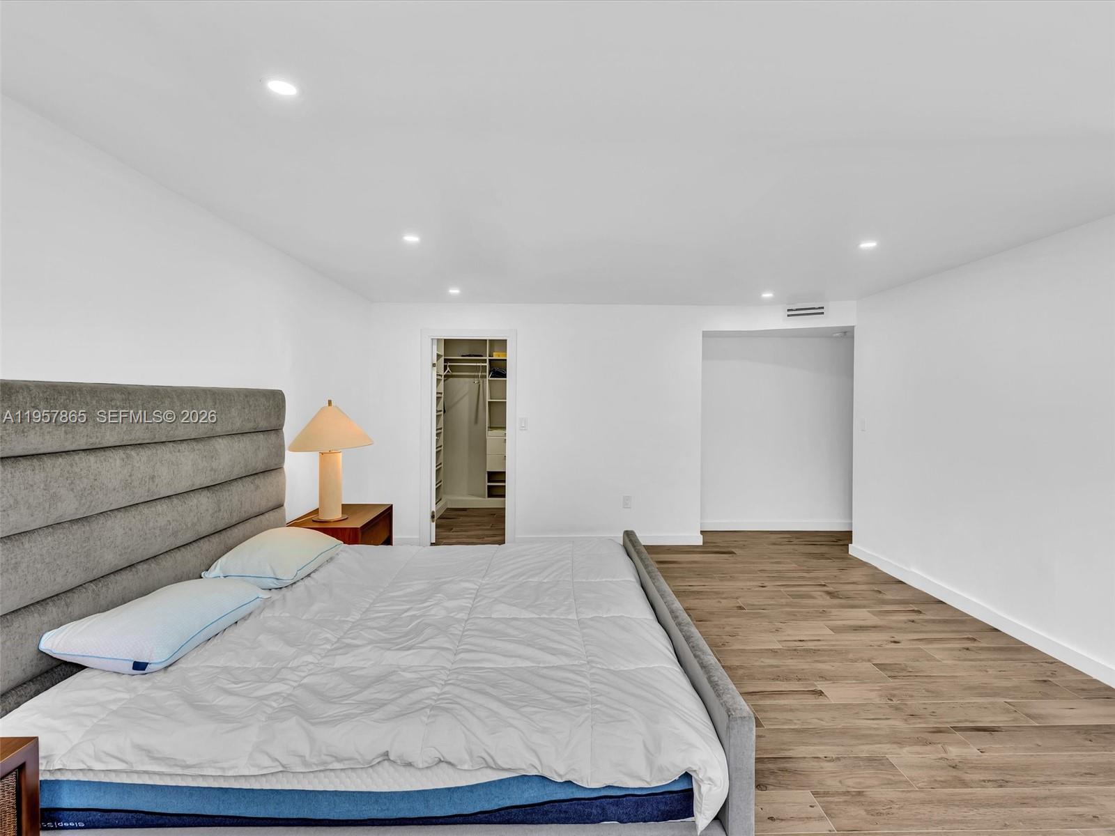 10000 W Bay Hbr Dr #201 Bay Harbor Islands, FL 33154